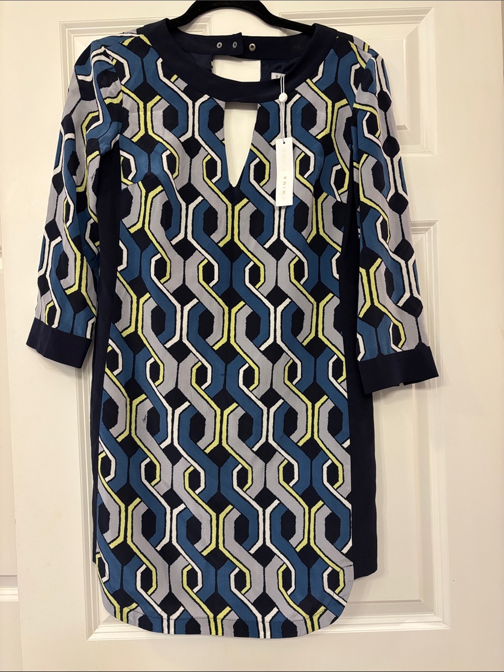 NWT Trina Turk Blue, Navy and Lime Geometric Keyhole Shift Dress sz 0